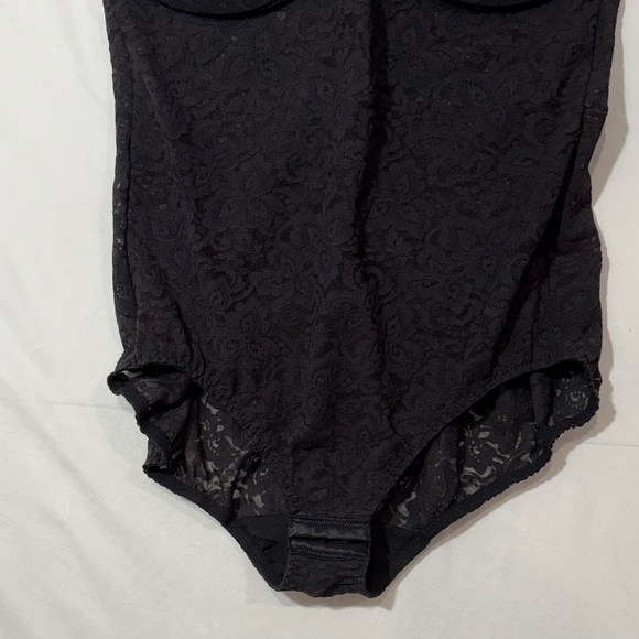 Bali Bodysuit Teddy Lingerie Underwire Cups Adjustable Straps Black Lace SZ 40C - Picture 8 of 10